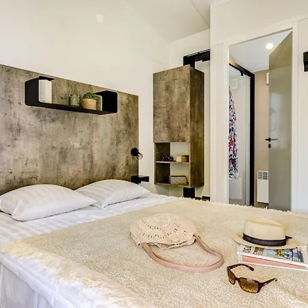 Cocoon 44p 2bdrms Airconpremium