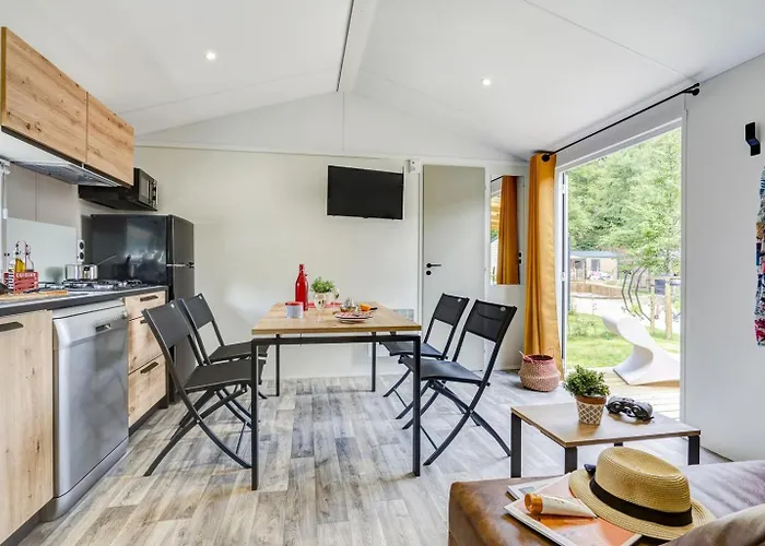 אתר קמפינג Cocoon 44p 2bdrms Airconpremium *