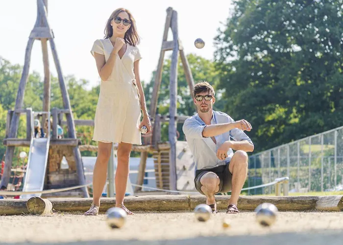 אתר קמפינג Cocoon 44p 2bdrms Airconpremium