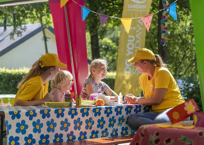 אתר קמפינג Cocoon 44p 2bdrms Airconpremium גרופונט